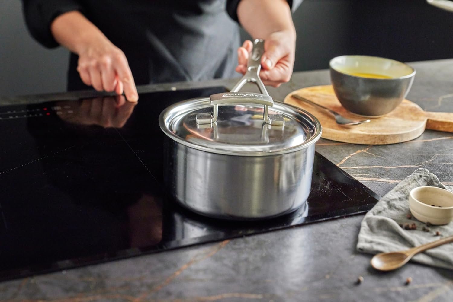 Demeyere Cazo industrial de acero inoxidable de 5 capas de 2 cuartos .1