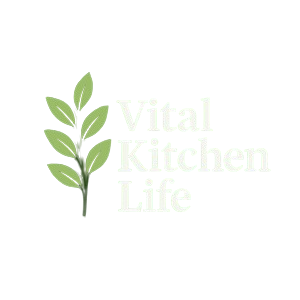 Logo de Vital Kitchen Life con hoja verde