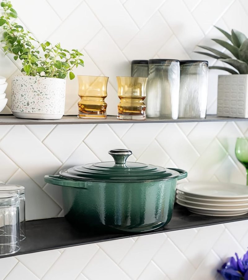 Le Creuset Horno holandés redondo de hierro fundido esmaltado con tapa, 5.5 c.4