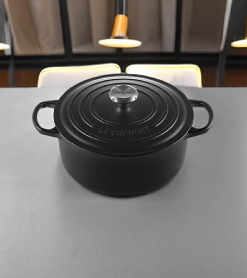 Le Creuset Horno holandés redondo de hierro fundido esmaltado con tapa.3